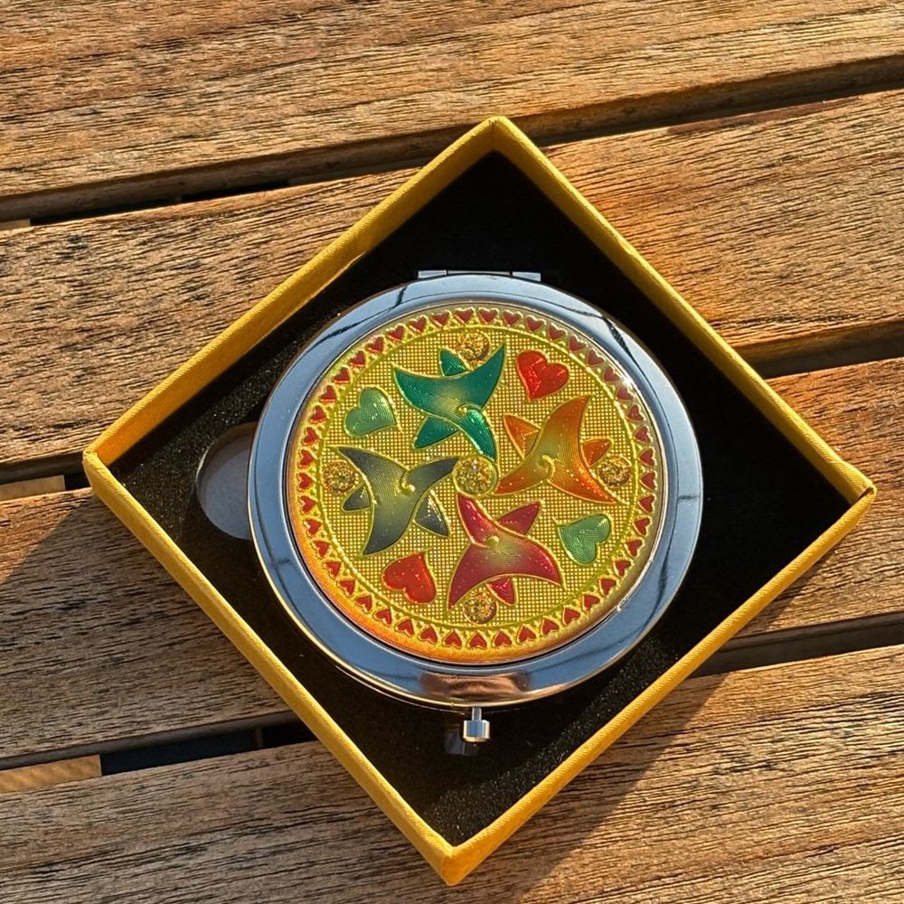 Gold Elephant Compact Mirror | From Thailand | Packaged in Box - Picture 4 of 5
